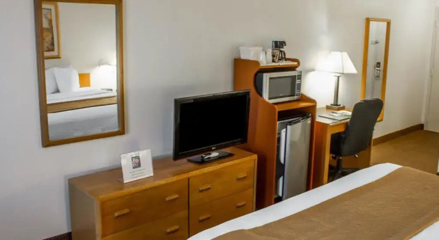 Люкс Quality Inn & Suites Longview Kelso