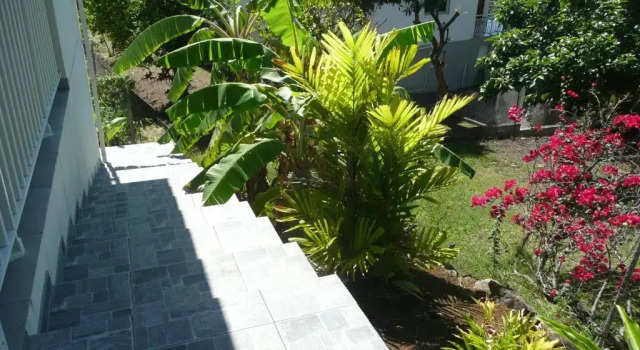 Douceurs Caraïbes, Gîte Balisier., Rezerwuj Hotel Bouillante Basse-Terre
