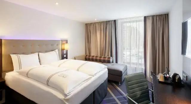 Трёхместный номер Standard Premier Inn Hamburg City Centre