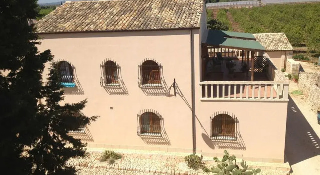Casa di Melo - Organic Country Hotel, Забронировать Отель Кассибиле Syracuse Area