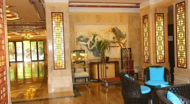 Malai Hot Spring Holiday Hotel, Buchen Sie Hotel Baoting 