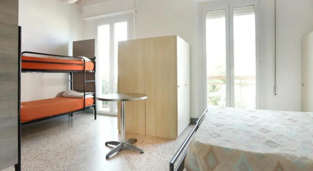 Кровать в общем номере (женский номер) Jammin Hostel & Bar Rimini