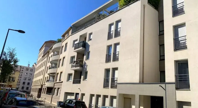 Beau studio tout confort au calme avec parking ., Забронировать Апартаменты/квартира Вийёрбан Rhône