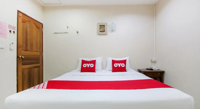 Люкс OYO 75331 Hareeya Hotel
