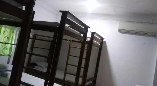 D&J Stamford Hotel - Hostel