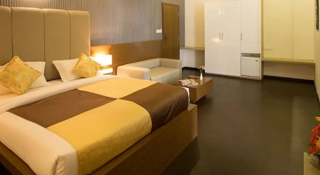 Люкс Luxury Vinaya Royal Inn