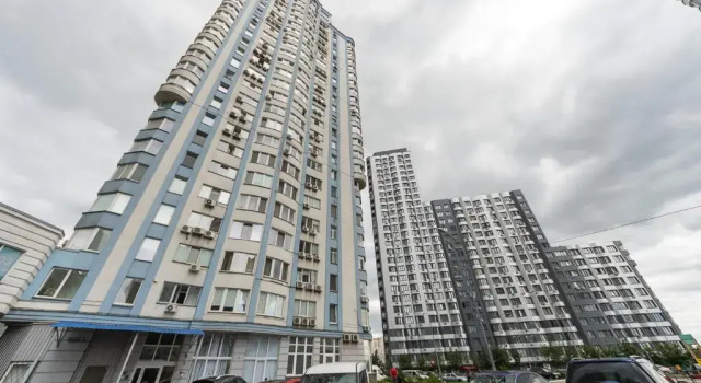 Апартаменты на метро "Осокорки", Buchen Sie Ferienwohnung Hotels in Darnyckyj mit Parkplatz, Parkplätze