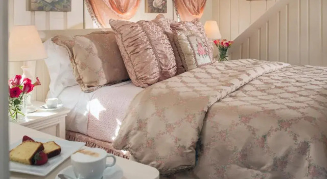 Номер Superior Old Harbor Inn