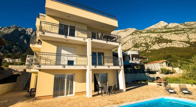Mat - Sa10, Buchen Sie Hotel Hotels in Gespanschaft Split-Dalmatien mit Pool, Schwimmbad