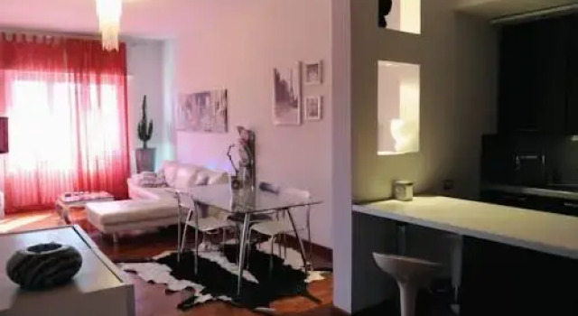 Luxury Design Near Center