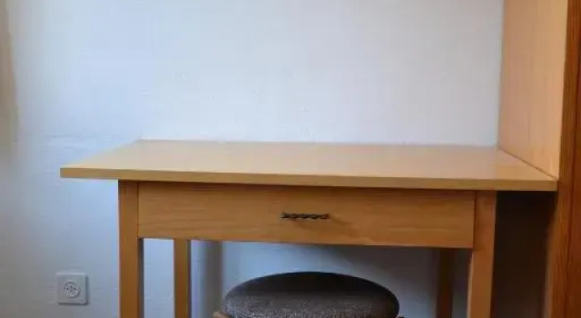 Bellevue, Book Apartment  