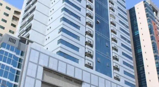 2br,2bt with sea view, Забронировать Отель Аль-Кусейс Шарджа, рядом с Торговый центр Sahara Centre