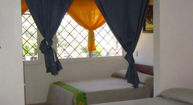 Hotel Villas Amarillas, Забронировать Отель Отели Ixtapa-Zihuatanejo с бассейном, Бассейн
