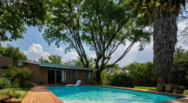 Апартаменты с 2 комнатами Tipuana Cottage