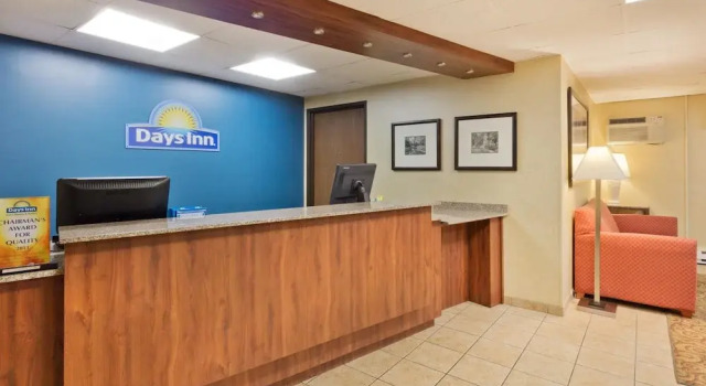 Days Inn by Wyndham Rockford I-90 Casino District, Prenota Hotel Roscoe Illinois