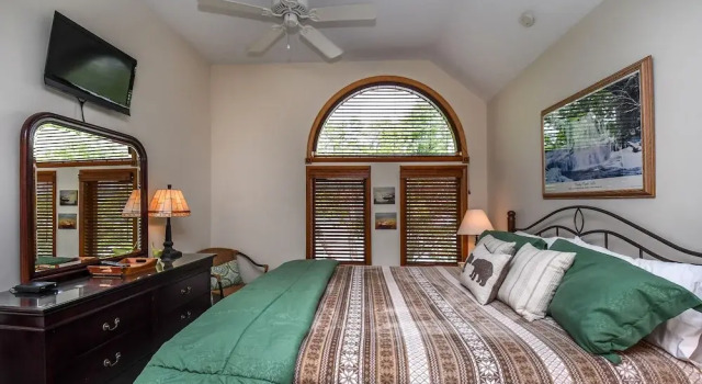 Hartwood Village 3 Bedroom Townhome #05, Buchen Sie Hotel Hotels in Maryland mit Parkplatz, Parkplätze