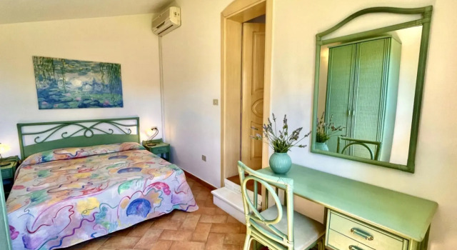 Residence with pool. Two Rooms apt. for 4 persons.-SERAMATTINO B, Book Hotel Capoliveri Elba