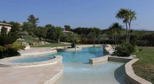 Двухместный номер Standard Suites de Prestige JACUZZI SAUNA HAMMAM PISCINE Mougins Cannes Grasse