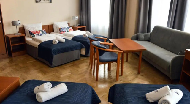 Четырёхместный номер Standard Kosmopolita Rooms
