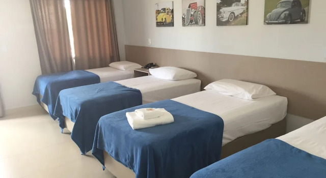 Четырёхместный номер Standard Atlas Hotel - Centro