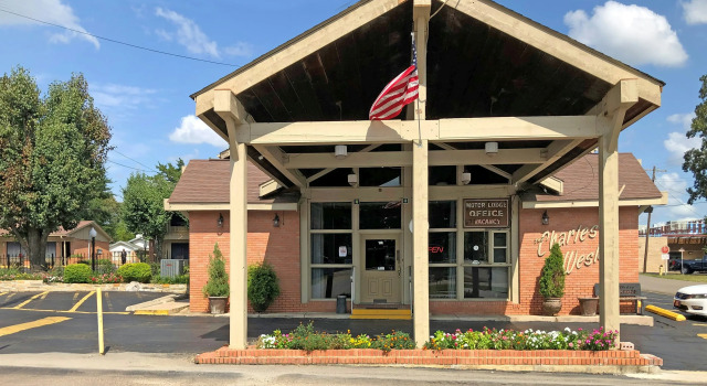 Charles Wesley Motor Lodge, Prenota Locanda Hotel a Oklahoma con piscina, Piscina
