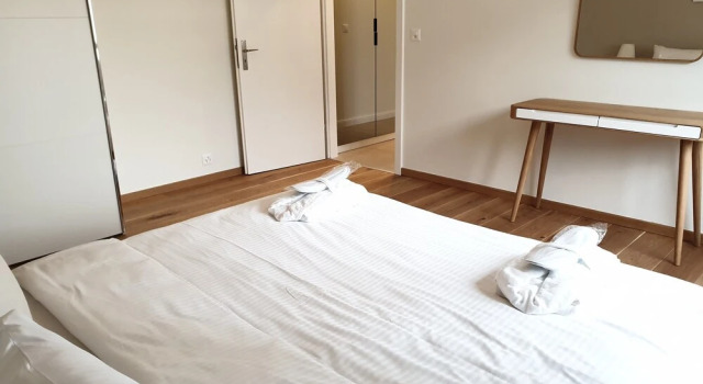 Montreux Elite 2 Bedroom Apartment, Забронировать Апартаменты/квартира Отели Монтрё с парковкой, рядом с Выставочный центр Монтрё, Парковка