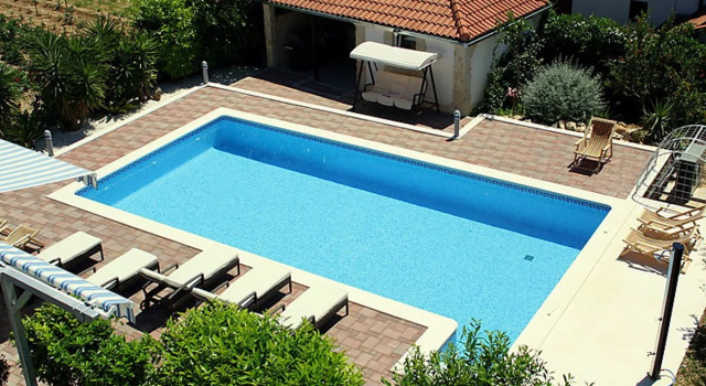 Apartment Mare Ammoudi 36463, Buchen Sie Ferienwohnung Hotels in Gespanschaft Split-Dalmatien mit Pool, Schwimmbad