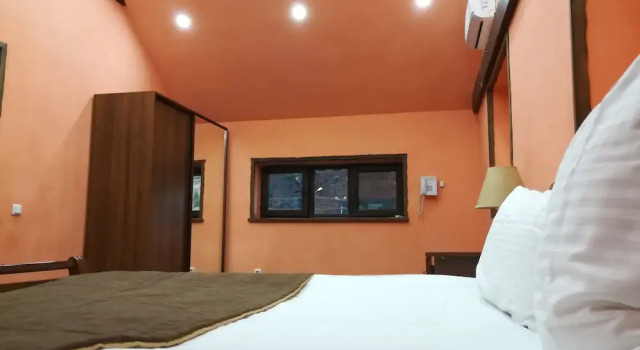 Art Garden Hostel and Tours