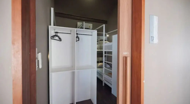 Кровать в общем номере C Lanta Hostel