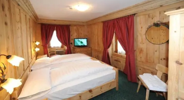 Номер Superior Hotel Alpina