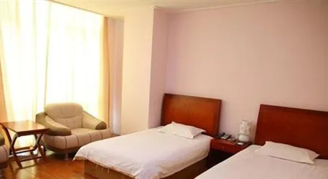 Dandong Puli Hotel, Varaa Hotelli Dandong Liaoning
