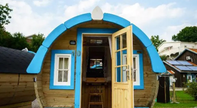 Skotteksgarden Lakefront Cottages and Camping near Ulricehamn, Book Hotel  
