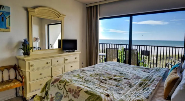 Апартаменты Surfside Condos 202