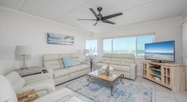 Windjammer 316, 3 Bedrooms, Sleeps 8, Ocean Front, 3rd Floor, Elevator, Rezerwuj Hotel Hotele w Saint Augustine Area z parkingiem, Parking