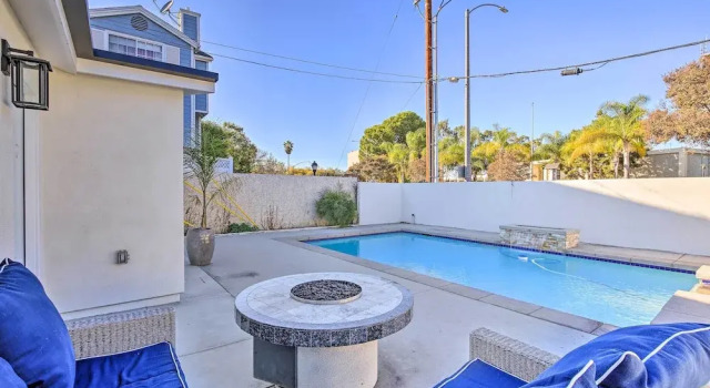Коттедж Norwalk Retreat w/ Pool ~ 11 Mi to Disneyland Park