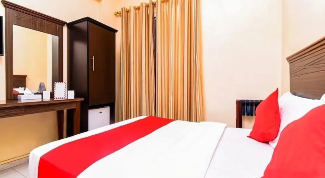 Melody Queen Hotel