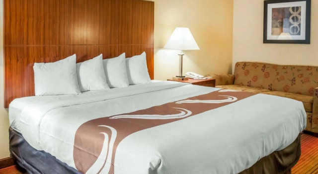 Двухместный номер Standard Quality Inn & Suites Albuquerque West