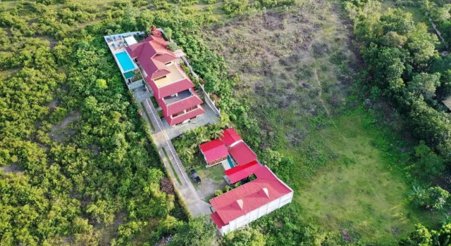 Кровать в общем номере Backpackers Place in SEAVIEWHILLS BOHOL