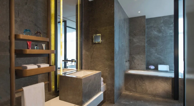 Четырёхместный номер Standard с видом на реку Chongqing Marriott Hotel