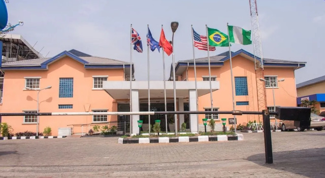 Primal Hotel, Rezerwuj Hotel Hotele w Lagos z parkingiem, Parking
