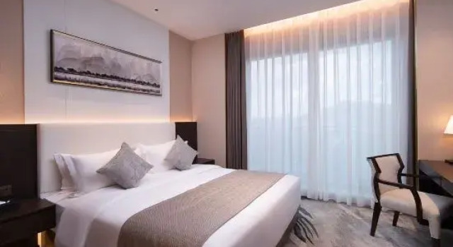 Люкс Luxury Rezen Langyue Garden Hotel Shenzhen Pingdi Liulian Subway Station