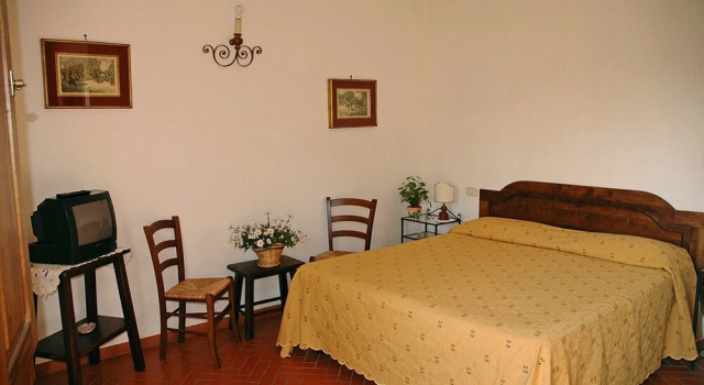 Agriturismo Il Pino, Boek Hotel Scarlino Toscane
