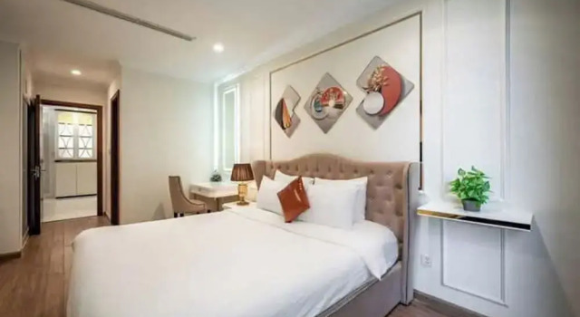 Emily Hallmark Luxury Ho Chi Minh City, Забронировать Отель Отели Хошимина с парковкой, рядом с Зоопарк и ботанический сад Хошимина, Парковка