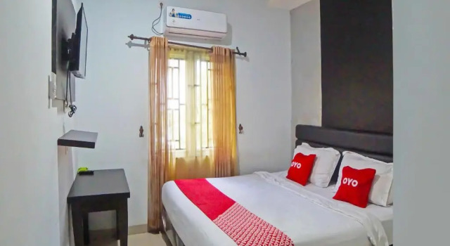 Habitación De lujo OYO 91976 Abadi Hotel