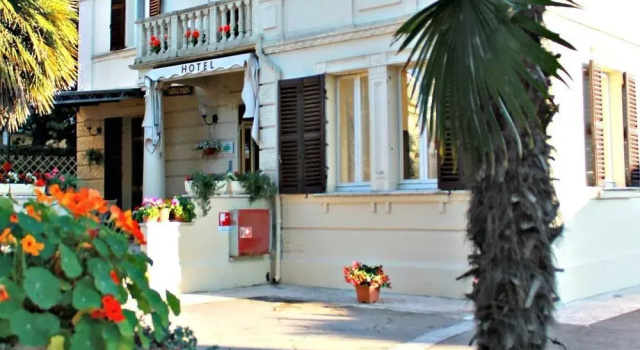 Hotel Villa Pina