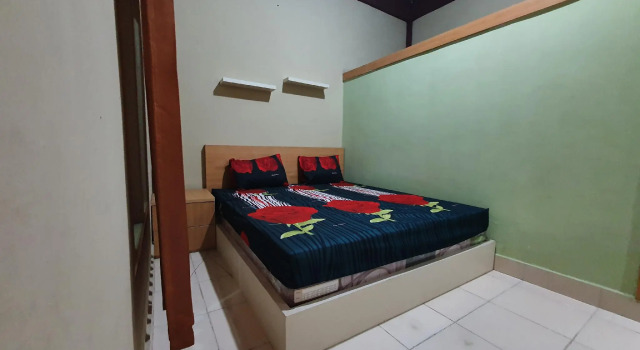 OYO 90976 Bagus Family Kost, Rezerwuj Hotel Jambi 