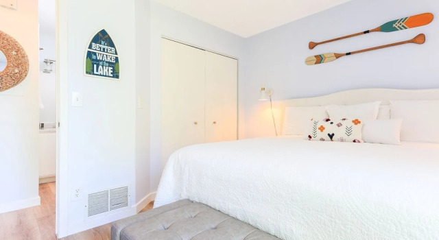 The Shores Lakeside Condo Unit 5607, Book Lejlighed Acme Michigan