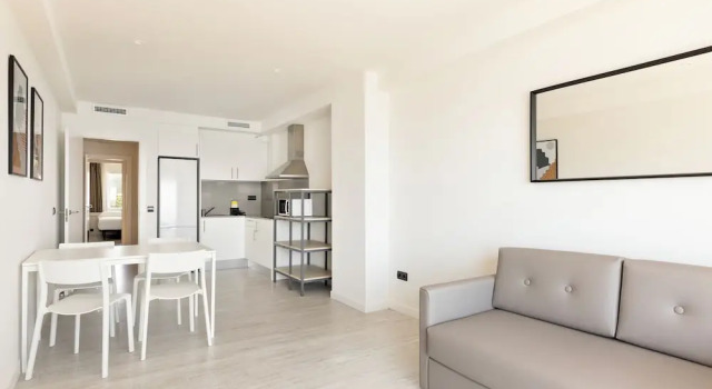 Кровать в общем номере с видом на море Aparthotel Xic