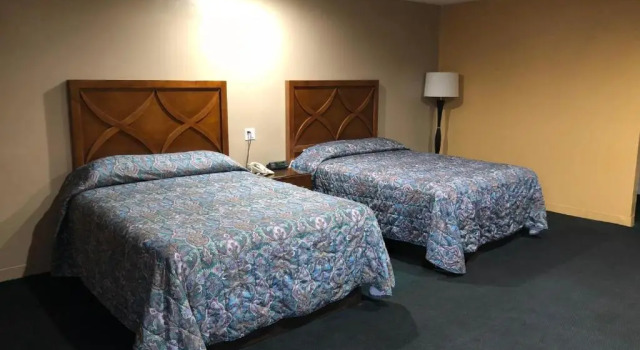 Четырёхместный номер Standard Los Angeles Inn & Suites - LAX