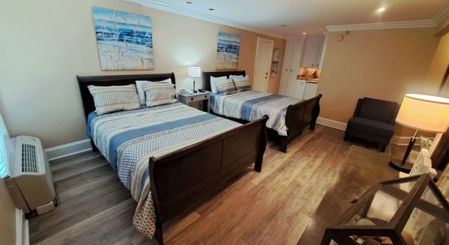 Четырёхместный полулюкс Saint Simons Inn by the Lighthouse